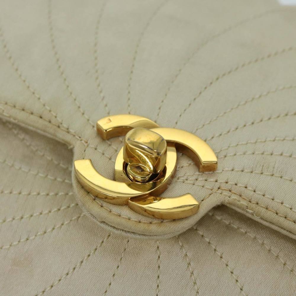 CHANEL Sac à Rabat Shoulder Bag - Picture 11 of 16